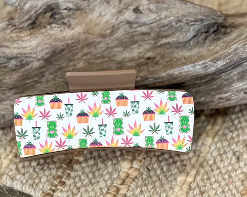 Happy Herb Leaves Hair Claw – Hand-Painted OBX Hair Accessory, Gummies & Kitschy Plant Vibes