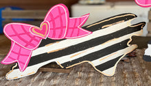 Personalized State Door Hanger – Hand-Painted with Stripes, Bow & Heart.