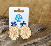 Coastal Hydrangea Bow Earrings | Hand Painted Baltic Birch Earrings | Blue Bow Stud Earrings | Coastal Garden Jewelry | Preppy Floral Earrings