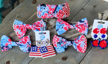 Patriotic Chinoiserie Floral Dog Bow Clip and Dog Collar Bowtie.