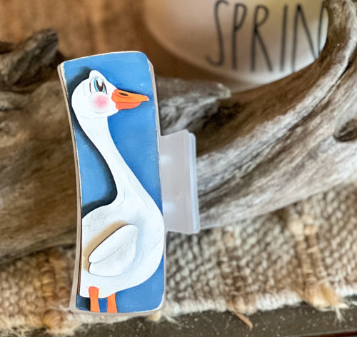 Porch Goose Hair Claw – Hand-Painted & Layered Wood Design